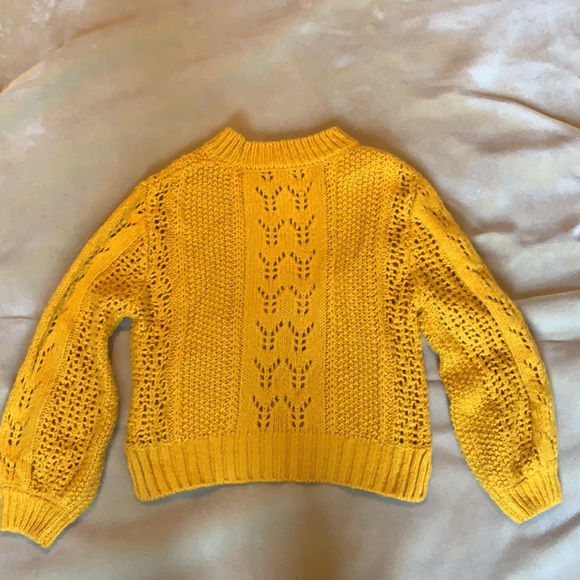 Francesca’s ALYA Yellow Sweater - Picture 3 of 3